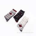 Herbst- und Winter -Ahornblatt -Mustersocken